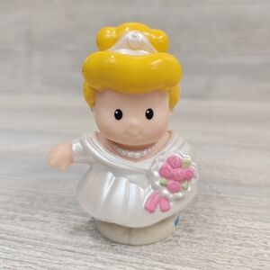 Little People 2012 Fisher Price Disney Cinderella White Dress Princess BRIDE